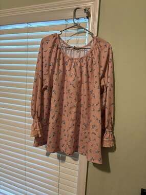 Cato Pink Floral Bell Sleeve Peasant Blouse with Lace Trim Size 18/20W